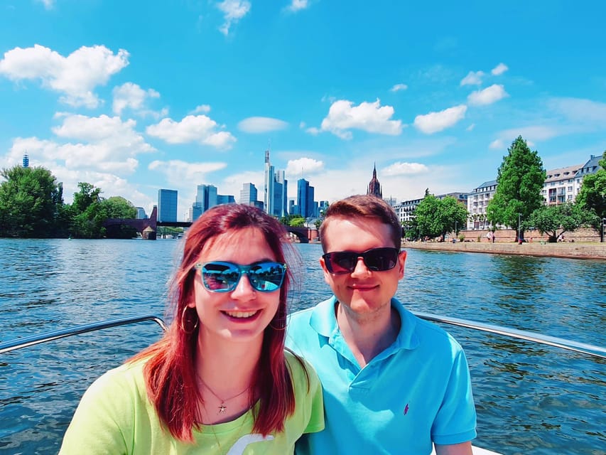 Frankfurt: Private Romantic Skyline Boat Tour - Timing, clothing, and weather