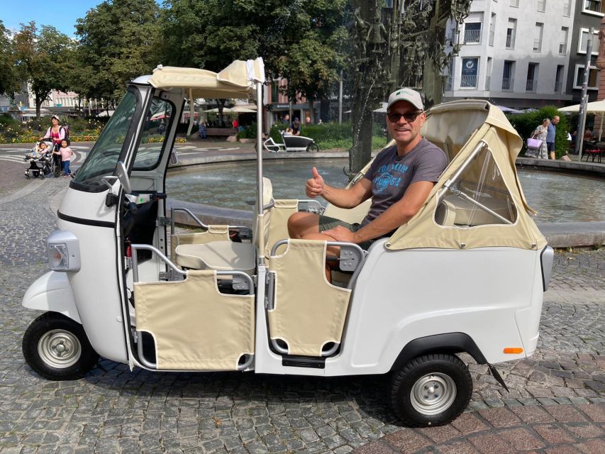 Frankfurt: Private Sightseeing Tour in Retro Ape Calessino - Choosing between the sunset and apple wine routes