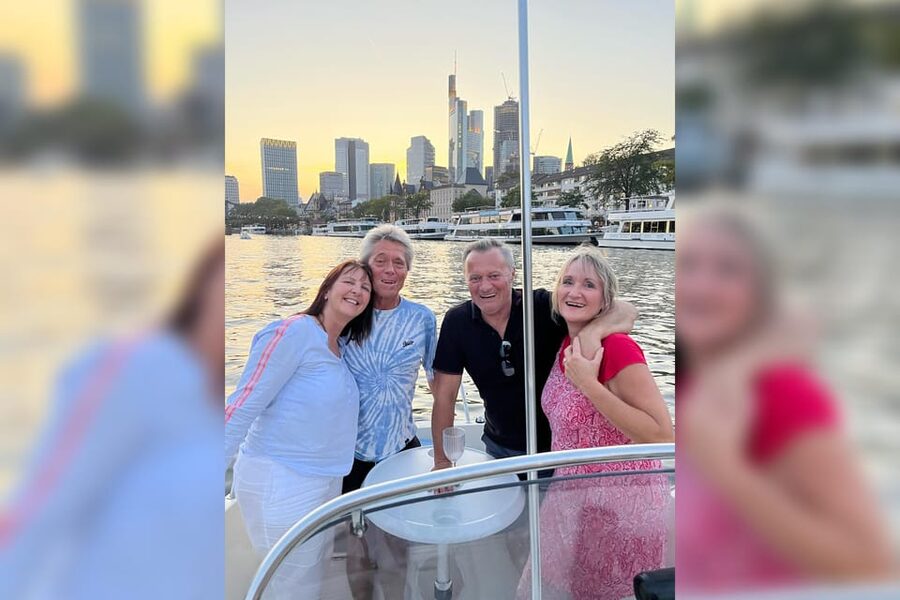 Frankfurt: Private Skyline Sightseeing Boat Tour - Weather, comfort, and practical limits