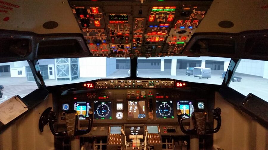 Frankfurt: "Ready for take off" - Flight Simulator B737 - Key points for your cockpit session