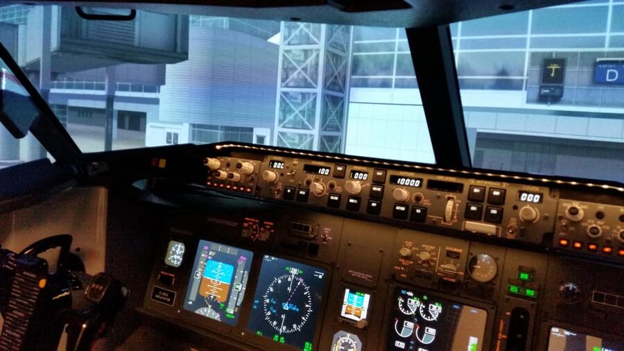 Frankfurt: "Ready for take off" - Flight Simulator B737 - Taking the captain’s seat in Frankfurt