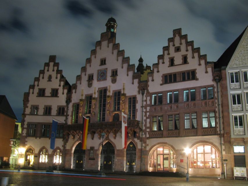 Frankfurt: Scary Sightseeing Tour with The Hangman - At the Main, where drowning became punishment