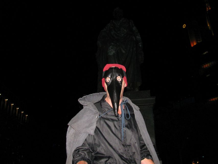 Frankfurt: The Black Death Tour - Practical planning for a dark-weather performance