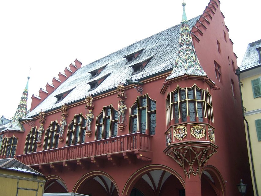 Freiburg: Express Walk with a Local in 60 minutes - Walking toward Kanonenplatz