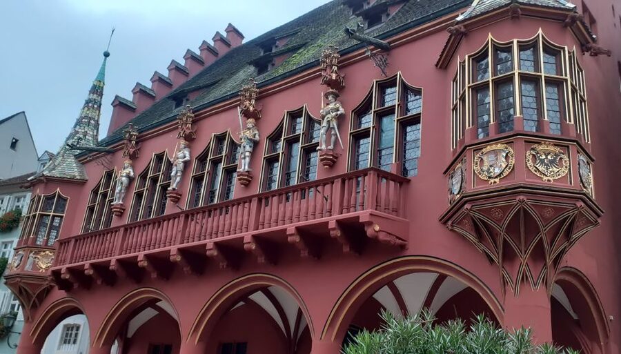 Freiburg: Walking and Strolling the Historic Center - Painted façades at the Historic Merchants’ Hall