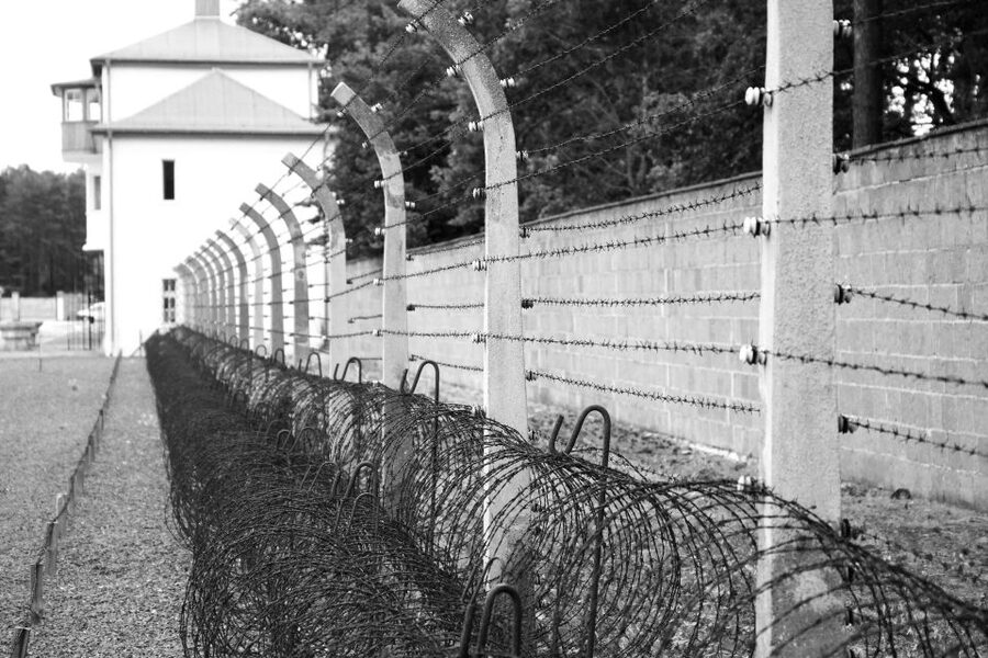 From Berlin: Licensed Sachsenhausen Tour with max. 15 people - Key points to know before you book