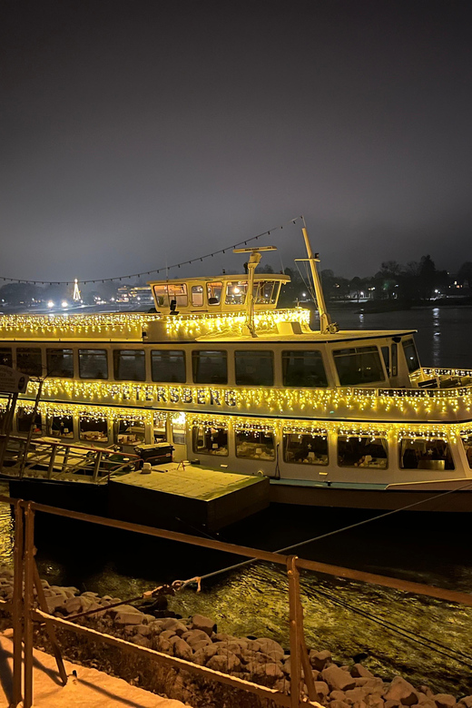 From Bonn: Christmassy Advent Cruise on the Rhine - The first views: Bonn from the Rhine