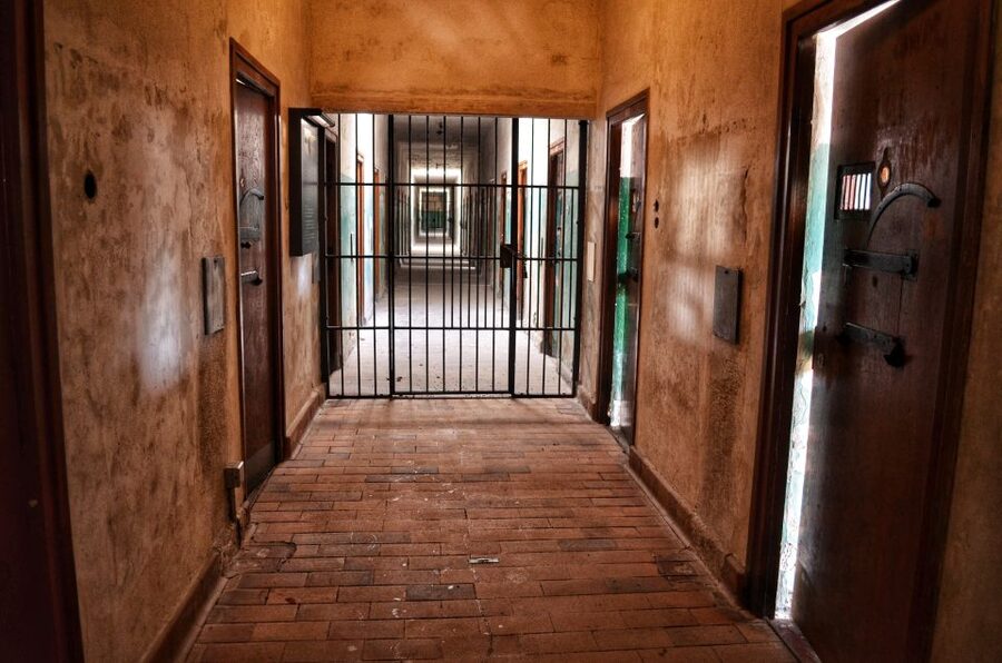 From Munich: Dachau Memorial Site Tour in Spanish - The Train Journey From Munich to Dachau