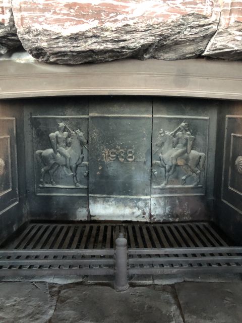 From Munich: Guided Group Tour to Eagle’s Nest - The Munich pickup and comfortable small-group van