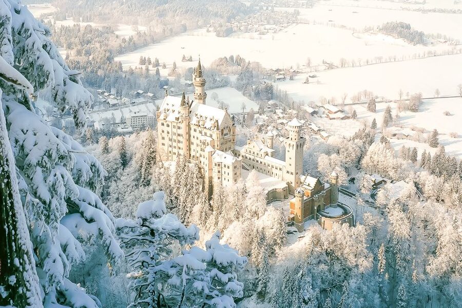 From Munich: Neuschwanstein Castle Full-Day Trip - The uphill walk to Neuschwanstein