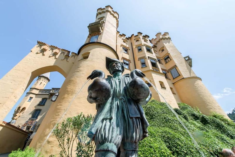 From Munich: Neuschwanstein & Linderhof Castle Full-Day Trip - Castle tickets: convenient, but not automatically the best value