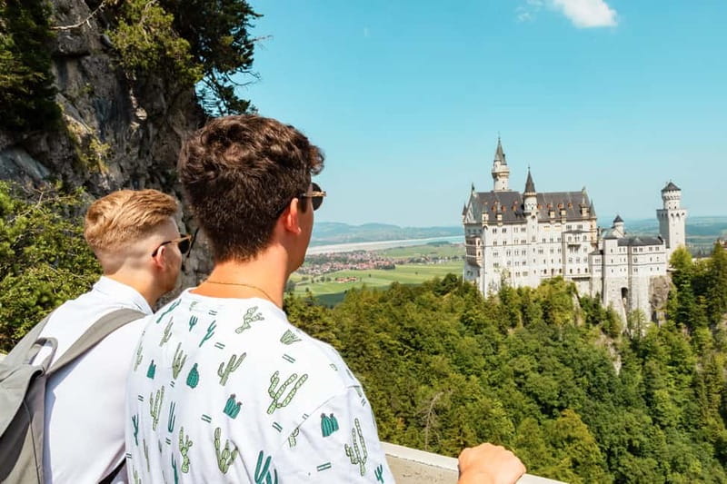 From Munich: Premium Neuschwanstein Castle & Linderhof Tour - Neuschwanstein Castle and the uphill approach