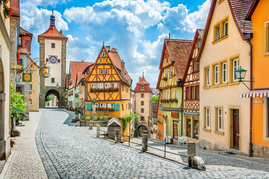 From Munich: Rothenburg and Nördlinger Ries Day Trip by Bus - The road to Harburg Castle