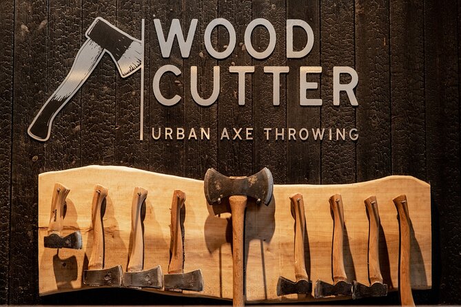Guided Axe Throwing Experience in Frankfurt Altstadt - Why axe throwing works as a Frankfurt break