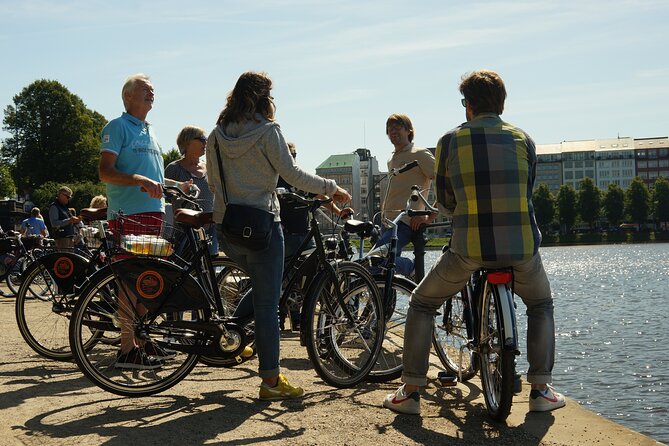 Guided Hamburg City Bike Tour - The Elbphilharmonie and the modern harbor