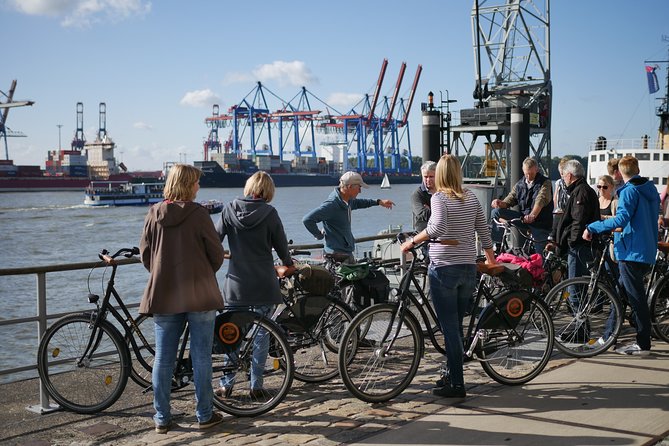 Guided Hamburg City Bike Tour - What the guide adds to the ride