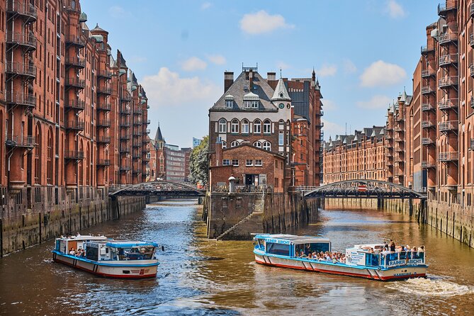 Hamburg: 2-Hour Harbor Cruise - Starting at Landungsbrücken, Bridge 2