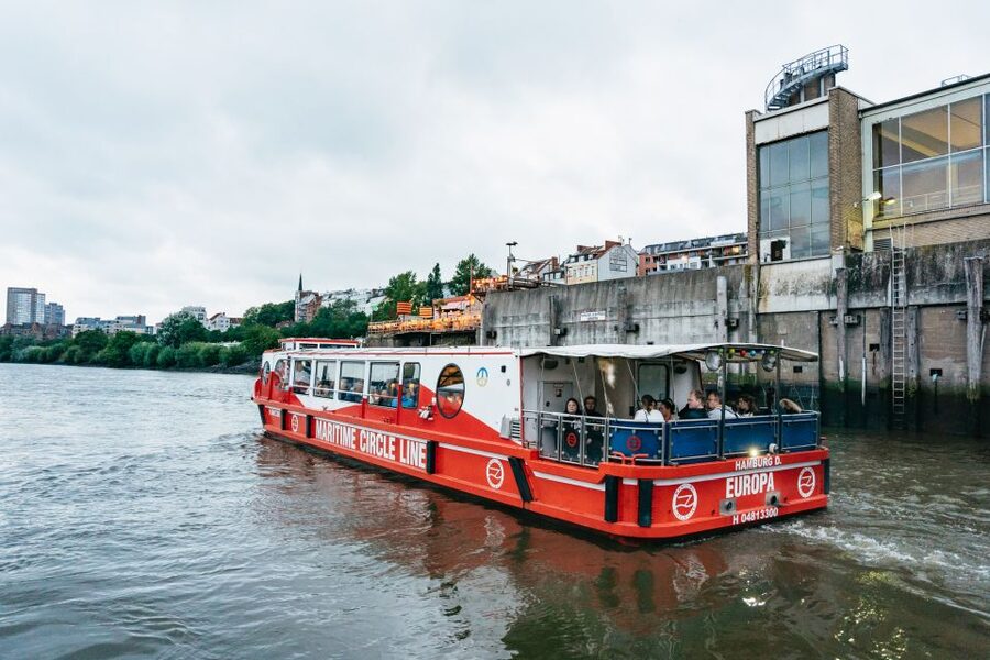 Hamburg: 90-Minute Evening Lights Harbor Cruise - Evening timing, weather, and onboard drinks