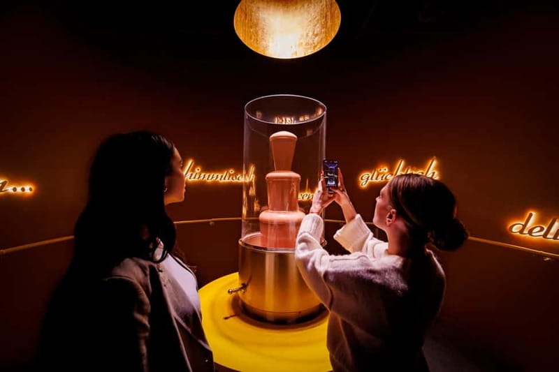Hamburg: Chocoversum Guided Tour with Tastings - Key points at a glance