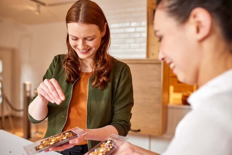 Hamburg: Chocoversum Guided Tour with Tastings - From cocoa bean to chocolate bar