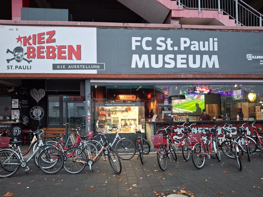 Hamburg: Downtown, Alster & Creative Neighborhoods by Bike - Why this bike tour shows the real shape of Hamburg