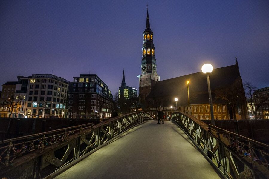 Hamburg: Eerie Speicherstadt Tour - Key points at a glance