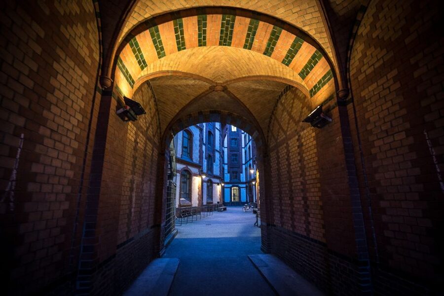 Hamburg: Eerie Speicherstadt Tour - Meeting at St. Catherine’s Church