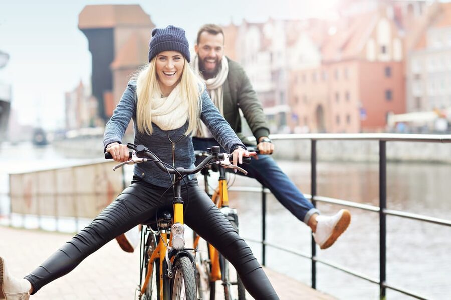 Hamburg: Guided Bike Tour - Bikes, helmets, and comfort
