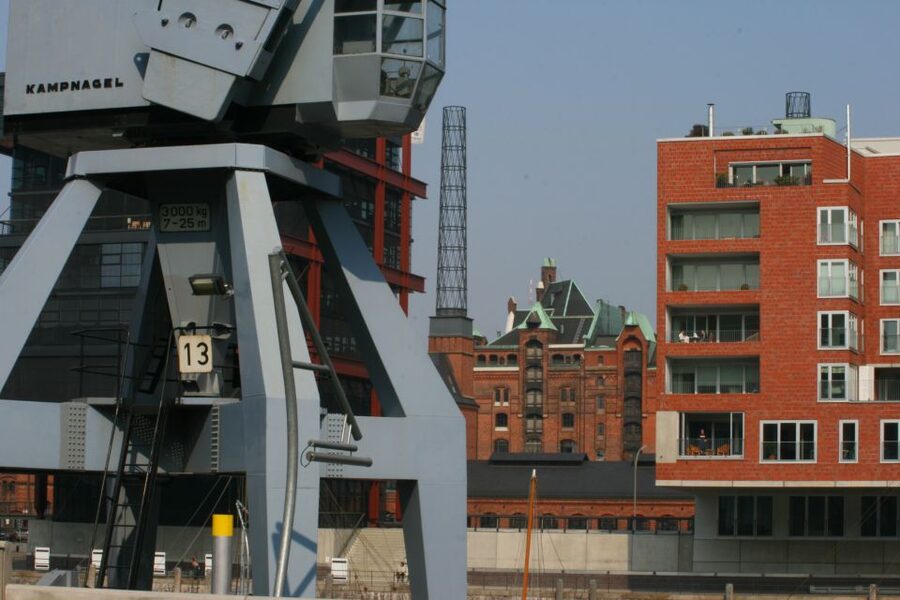 Hamburg: Guided Port Walk for Families - How the guides handle children