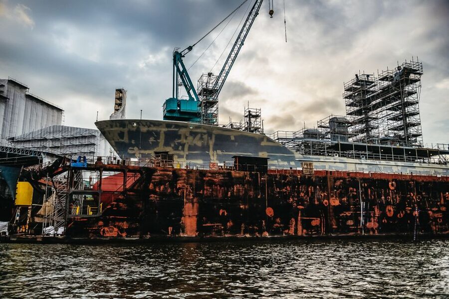 Hamburg: Harbor Cruise - Tollerort and the container terminal