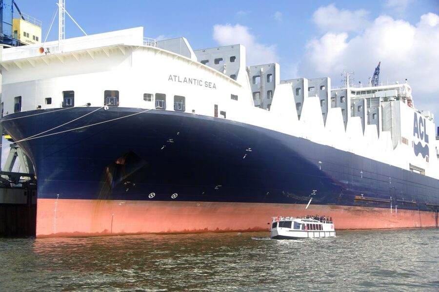 Hamburg: Harbor Cruise - Is $22 a fair price for Hamburg’s harbor?