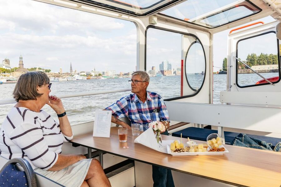 Hamburg: Harbor Cruise with Wine and Cheese - Key points to know before booking