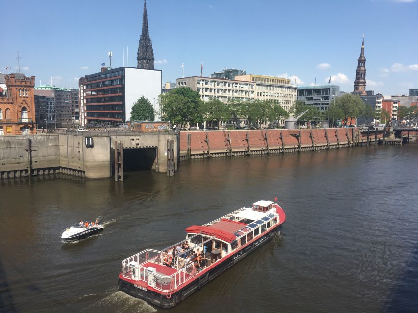 Hamburg: Harbor Cruise - From the Binnenhafen to Hamburg’s working port
