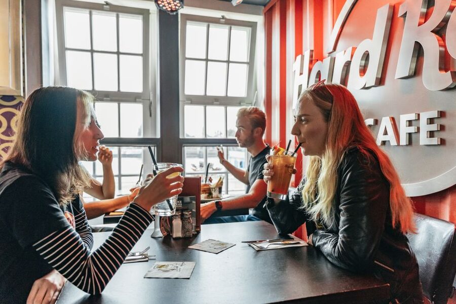 Hamburg: Hard Rock Cafe Skip-the-Line Meal - Is $36 a good deal?