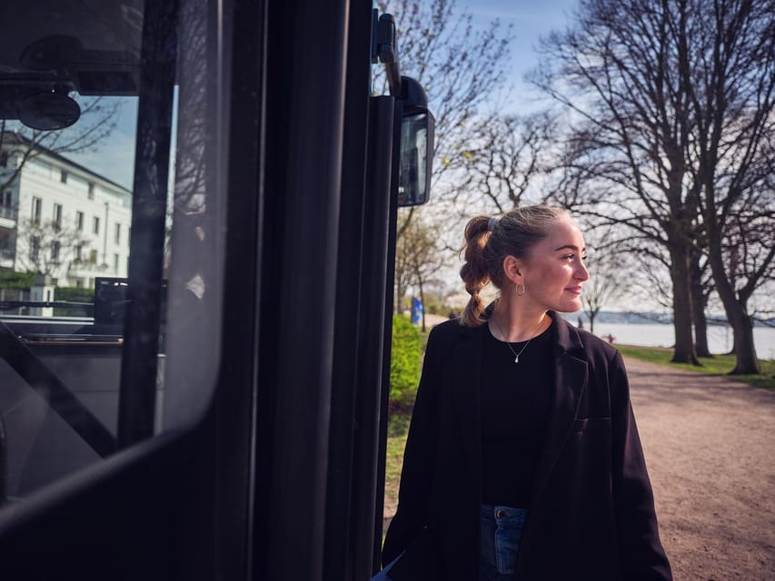 Hamburg: Hop-On Hop-Off Bus City Tour - Line F - Timing the route in summer and winter