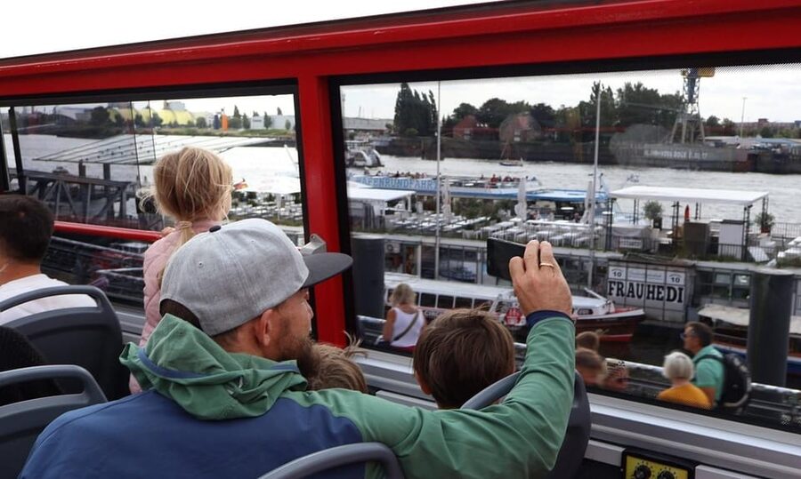 Hamburg: Line C Sightseeing Hop-On Hop-Off Bus Tour - Why this bus is a smart first look at Hamburg