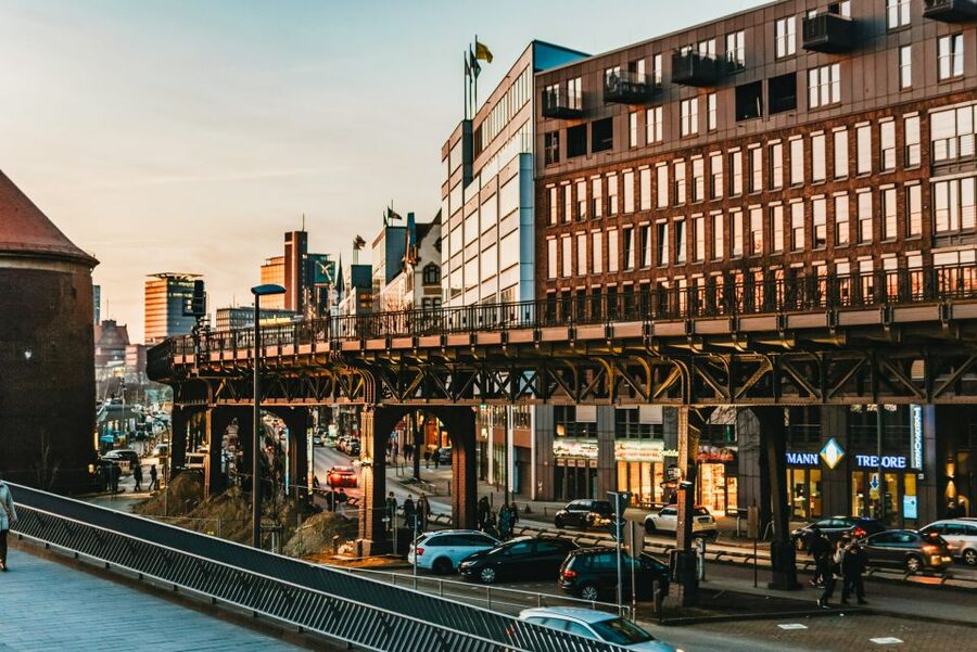Hamburg: Night Watchman's Tour of St. Pauli in German - The Große Freiheit and St. Pauli’s music stories