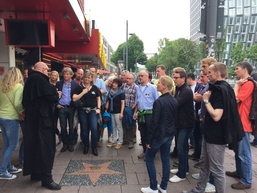Hamburg: Original Kiez Tour in German with Eddy Kante - Final call: book it for the stories, not the checklist