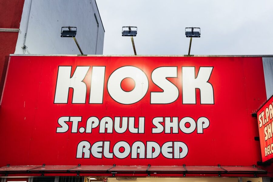 Hamburg: Reeperbahn Lust & Laster Tour for Adults Only - Key points before you book