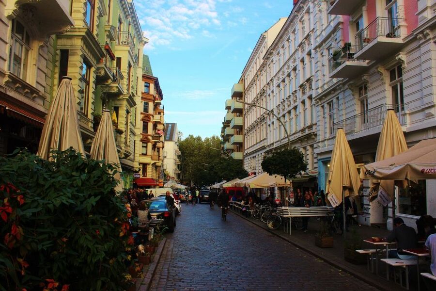 Hamburg: Schanzenviertel Culinary Tour - Carl Hagenbeck and the old piano factory