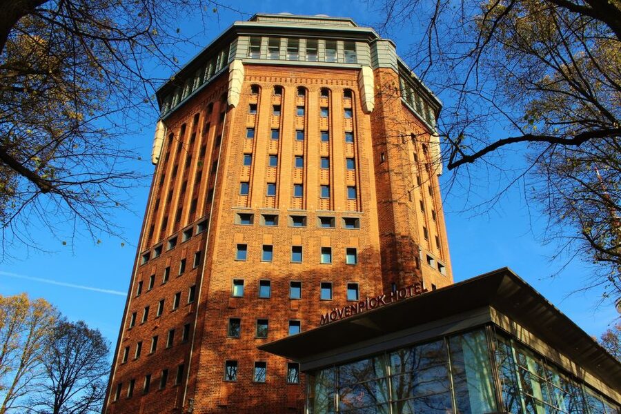 Hamburg: Schanzenviertel Culinary Tour - Weather, footwear, and comfort
