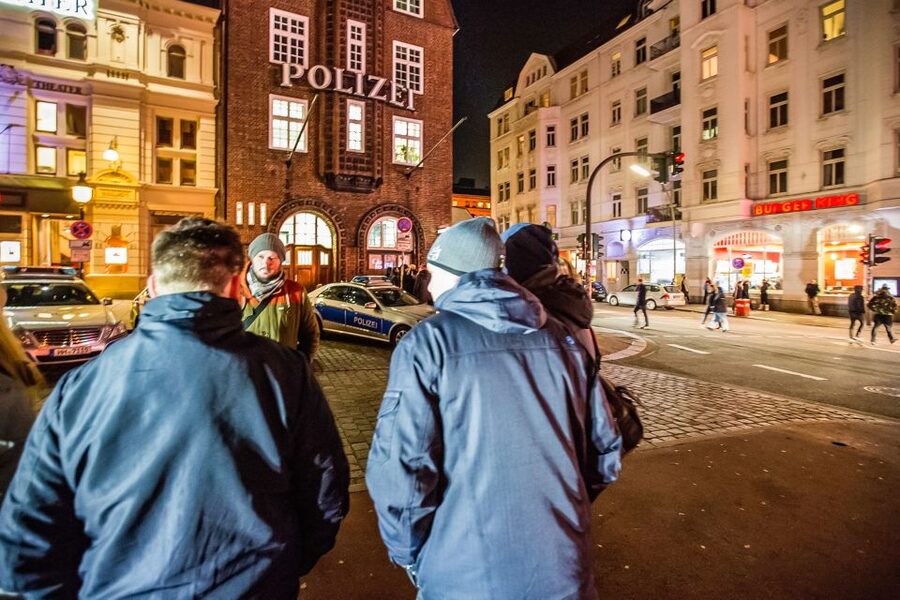 Hamburg: Sex and Crime in St. Pauli Tour for Ages 18+ - Why St. Pauli needs a guide