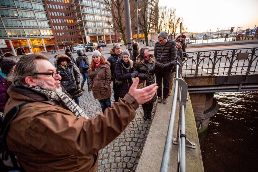 Hamburg: Speicherstadt and HafenCity 2-Hour Tour - Starting under the railway bridge at Baumwall