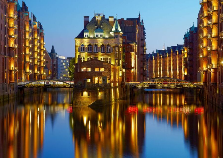 Hamburg: Speicherstadt Walking Tour with Coffee Tasting - Why Speicherstadt works so well on foot