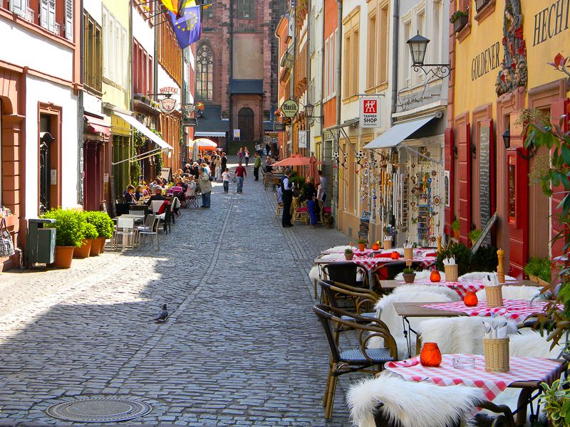 Heidelberg: City of Romance 2-Hour Walking Tour - Understanding the Alte Brücke and River Neckar