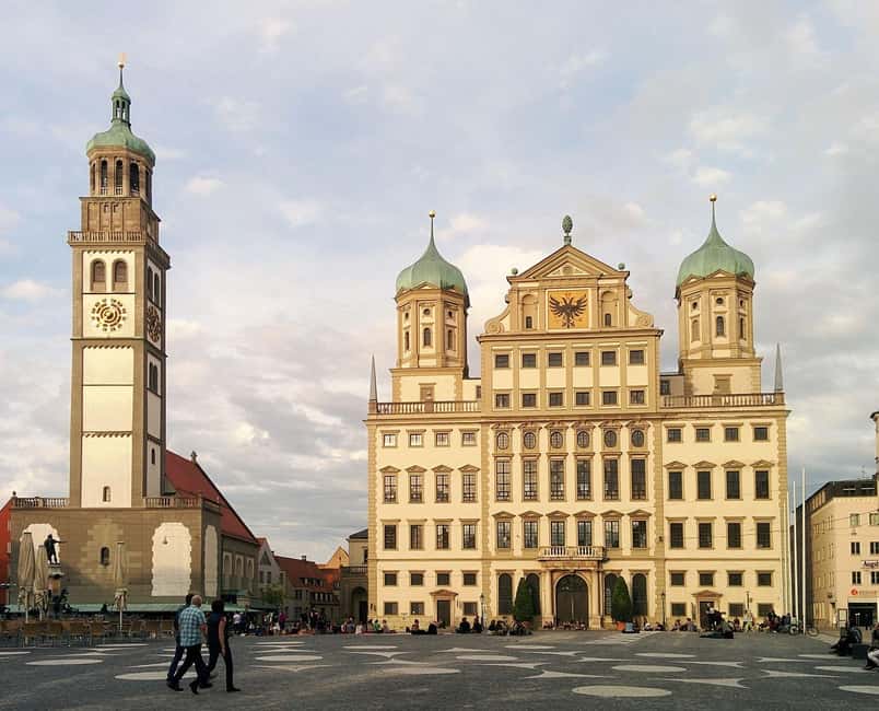 Historical Walking Tour of Augsburg - Fugger Square and the power of money