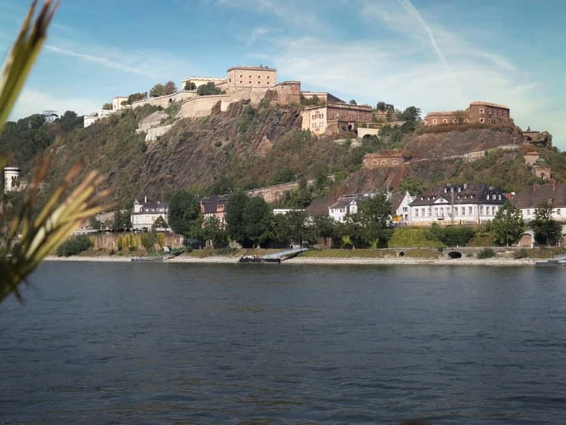 Koblenz: 2-Hour Sightseeing Cruise on the Rhine - Lahneck, Stolzenfels, and the castle-rich middle stretch