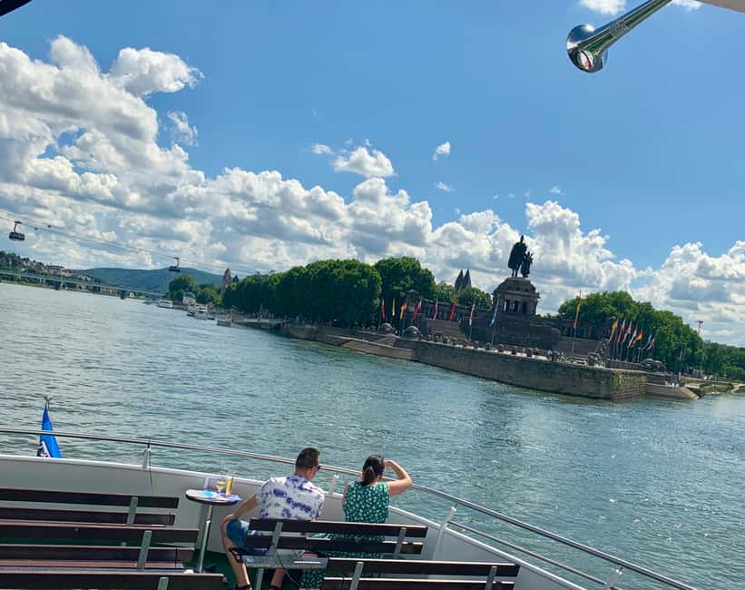 Koblenz: 2-Hour Sightseeing Cruise on the Rhine - Food, drinks, and life aboard La Paloma