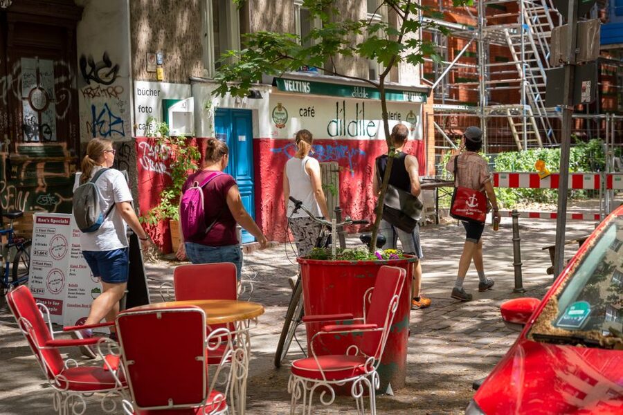 Kreuzberg: Culinary Food Tour - What the food tells you