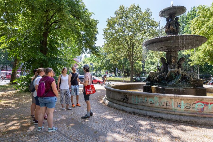 Kreuzberg: Culinary Food Tour - Starting at Kotti and the Neues Kreuzberger Zentrum